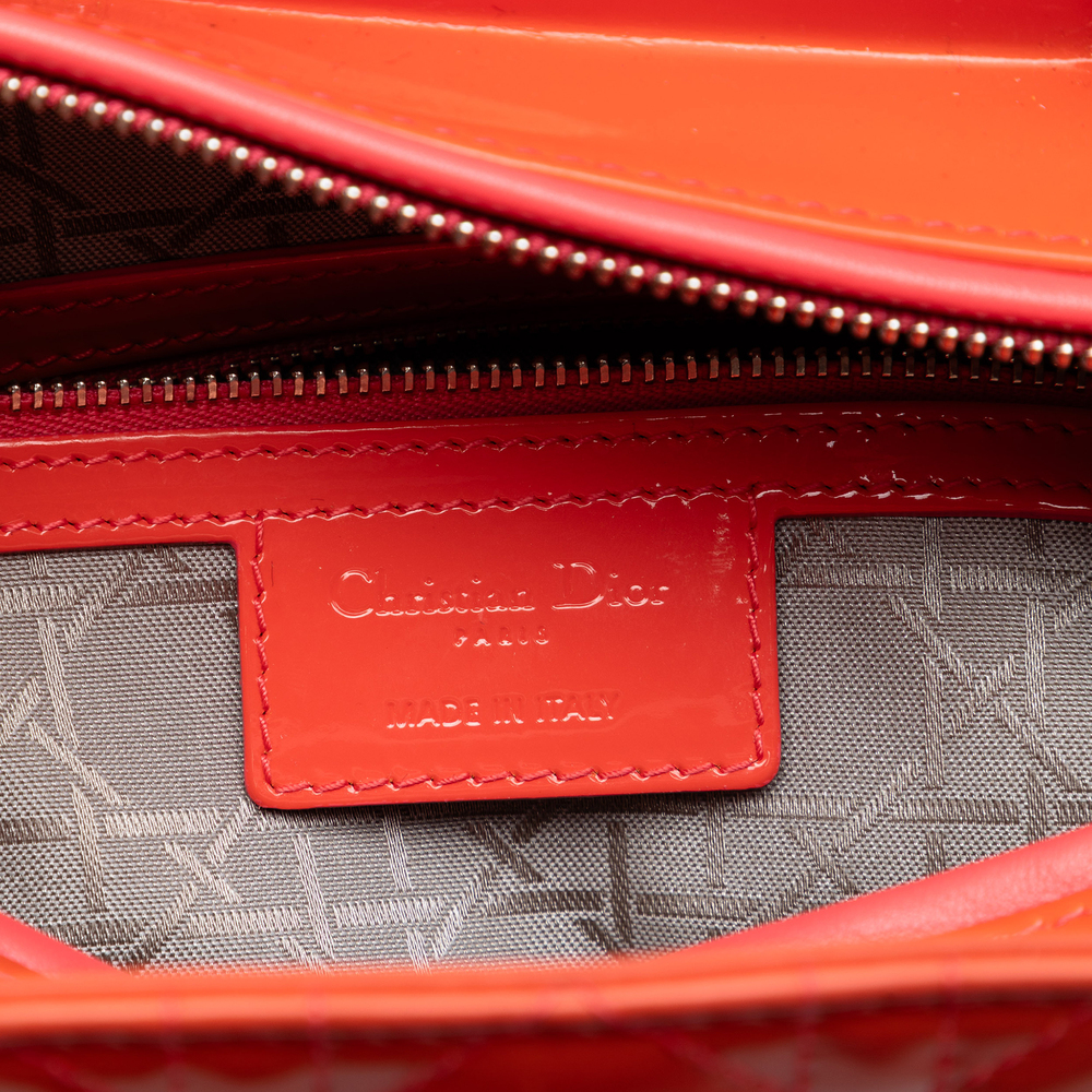 Pre-Loved Dior Large Patent Cannage Lady Dior - Picture 5 of 7